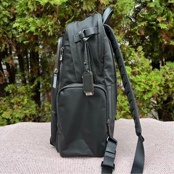 NWOT - Tumi VOYAGEUR Celina Backpack in Black/Gunmetal - Picture 4 of 15